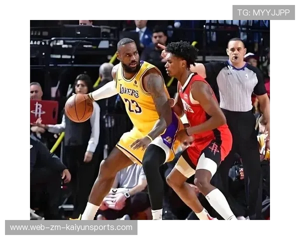 湖人队调整战术，季后赛希望愈发坚定，湖人打进季后赛