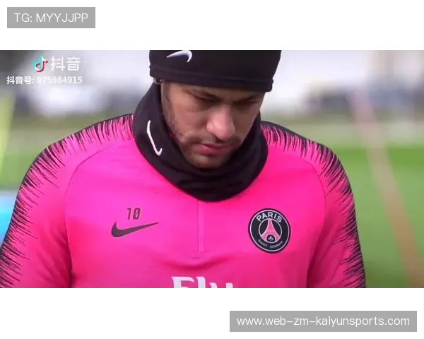 内马尔在训练场上即兴演唱一首老歌，深情引共鸣